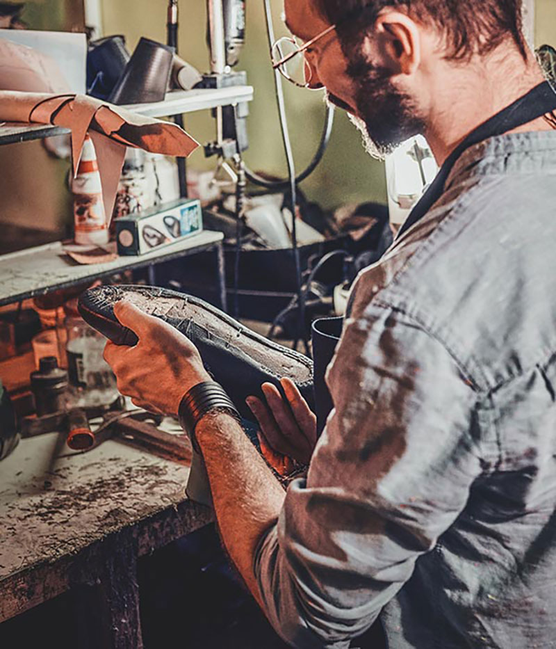 Daytona motorcycle boots factory worker